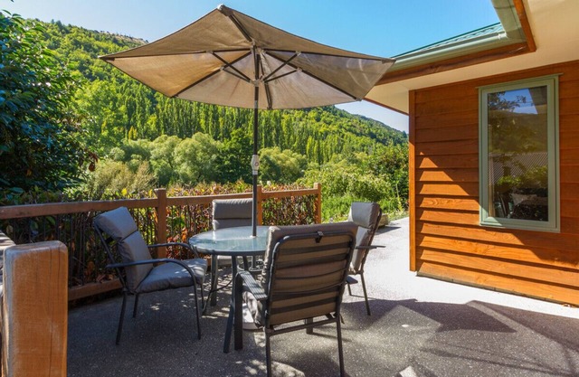Sawmillers Retreat - Arrowtown Holiday Home
