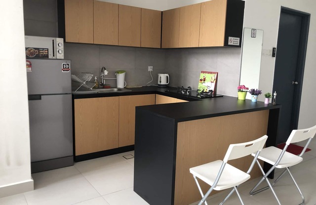 Sawtelle Suites