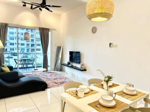 SB 1-10Pax Sky Pod Puchong 2Room IOI Mall LRT WiFi