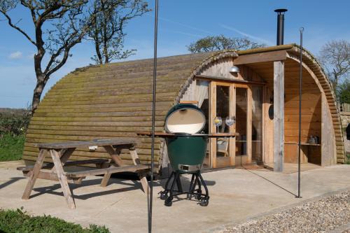Scandi Glamping Pod - Presence