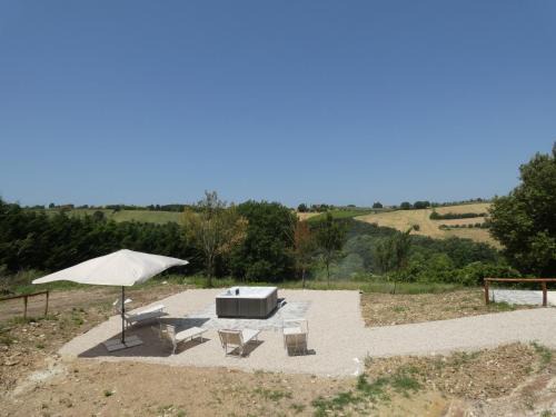 Scappo in Umbria, Casale Lenuccia