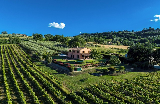 SCAPPO IN UMBRIA, Mevania