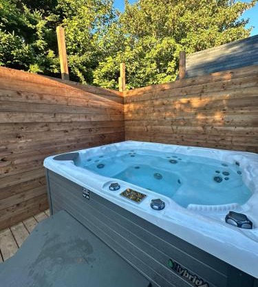 Scenic Bliss In Quidi Vidi Sleep4 New Hot Tub