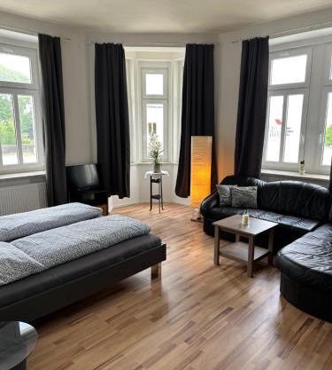 Schöne 3 Schlafzimmer Wohnung Philipp1