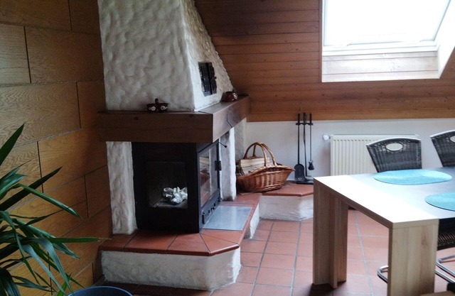 Schöne Atelierferienwohnung mit Balkon a. d. Donau