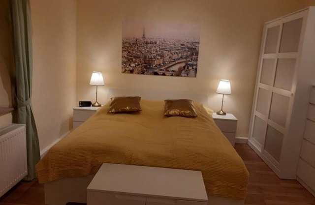 Schöne Ferienwohnung mit Balkon und Garten