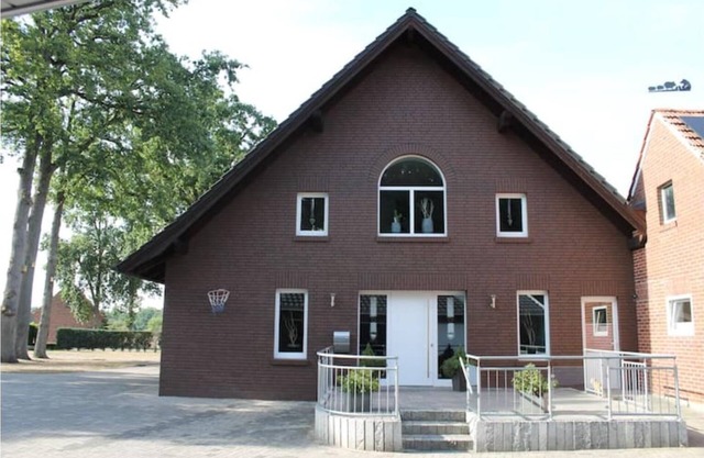 Schöne Ferienwohnung mit Terrasse für 4 Pers