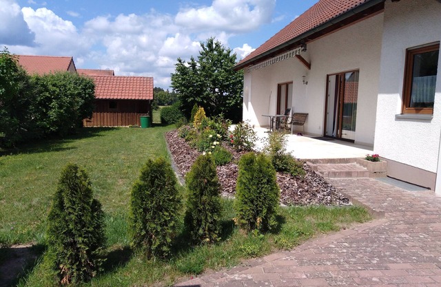Schöne Geräumige Ruhige Fewo auf dem Land