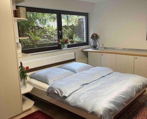Schöne ruhige Wohnung (42qm) in Messenähe!