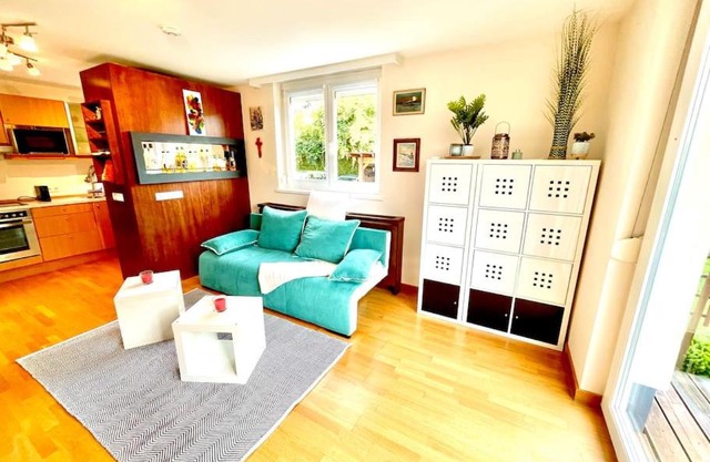 Schöne Wohnung mit eigenen Eingang und Terrasse