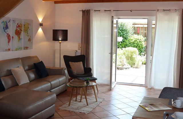 Schönes Modernes Ferienhaus Kluntje