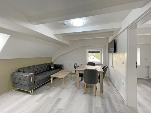 Schickes Apartment für 3 Personen Plus Schlafcouch