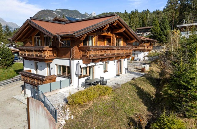 Schickster Mountain Lodge