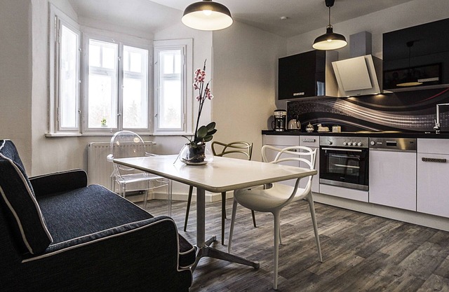Schiller Apartment
