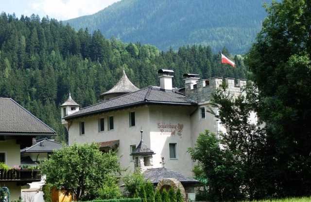 Schloßburg Reiserhof