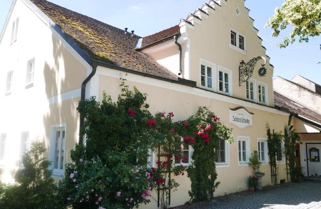 Schloss - Schenke Tunzenberg