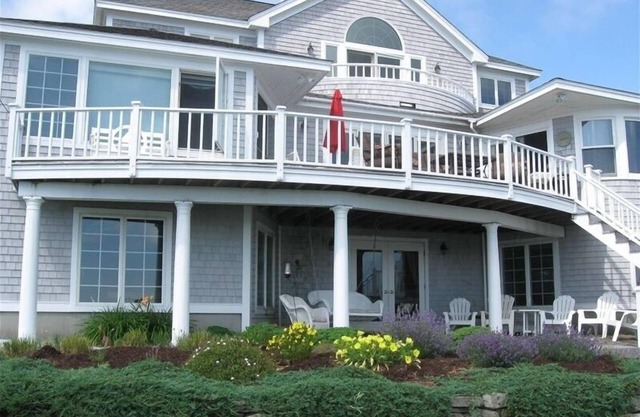 Schooners Landing - Luxury Oceanfront Home With Lighthouse Views