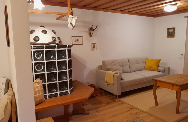 'Schwarzensee' holiday flat with mountain view, shared terrace and Wi-Fi