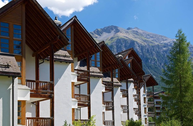 Schweizerhof 211 by Interhome