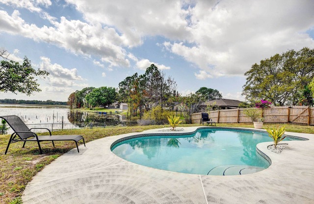 Screened Porch: Waterfront Home in Deltona!