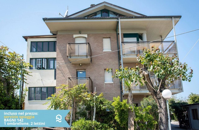 SE006 - Senigallia, one bedroom apartment on the sea with beach