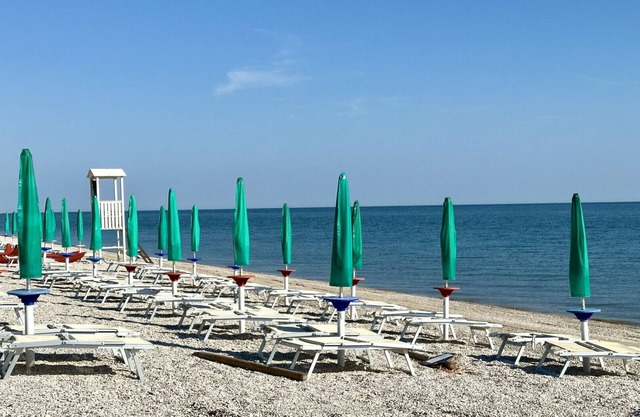 SE103 - Senigallia, sea front three-room apartment with air conditioning