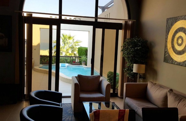 Sea And Beach View 2 Bedroom ,living Room With Kitchen Private Pool Villa