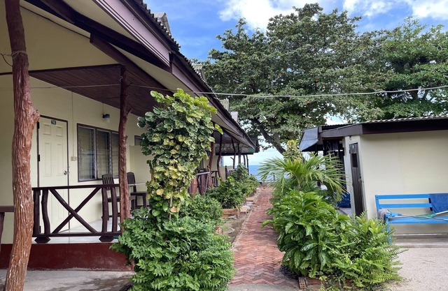 Sea Breeze Bungalow