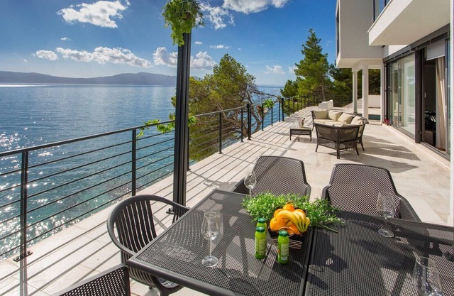 Sea Front 5-StarView Next2Beach PrivatePool