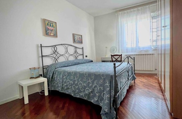 Sea front apartment -high speed wifi, bikes, parking, climate, Marche Region ideal