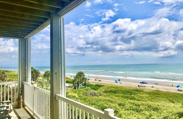 Sea La Vie: Direct Oceanfront Condo w/Pool, Outdoor Storage, Linens Included