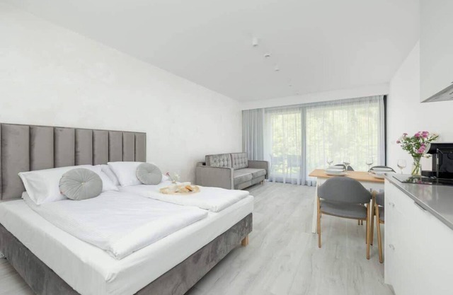 Sea&Lake | Classy Studio | Parking | Pool