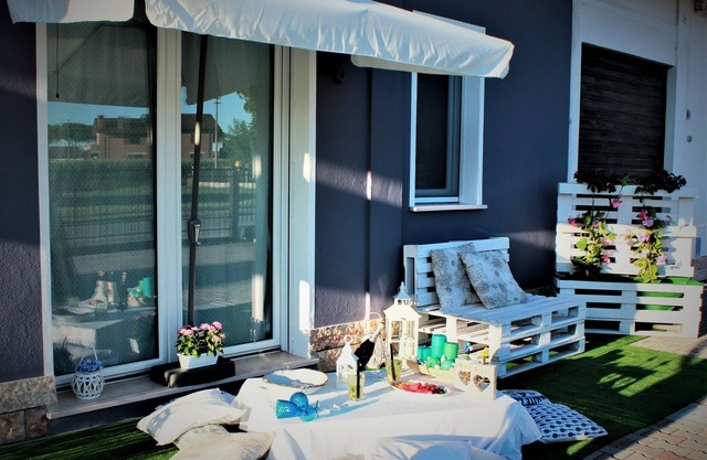 Sea & Land. Accommodations in the Delta (Land)