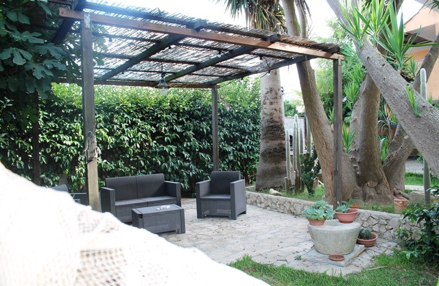 "Sea land" Bilocale in Villa with Garden