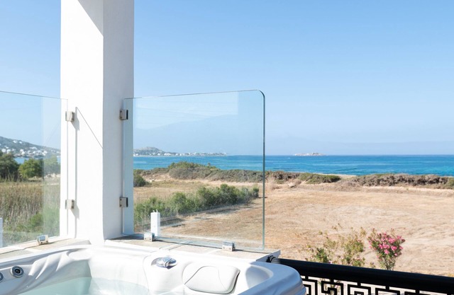 Sea Lilies Suites
