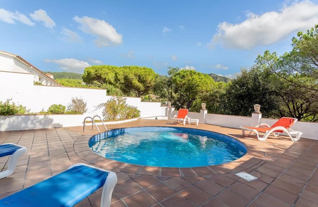 Sea near golf courses - El Cerezo