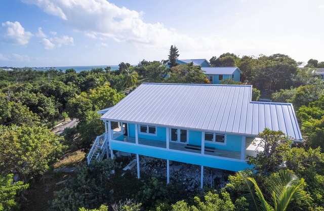 Sea Orchid a 2-2 house, located on Green Turtle Cay Abaco Bahamas