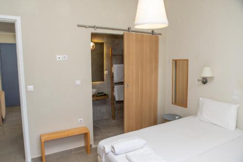 Sea Peek Apartment