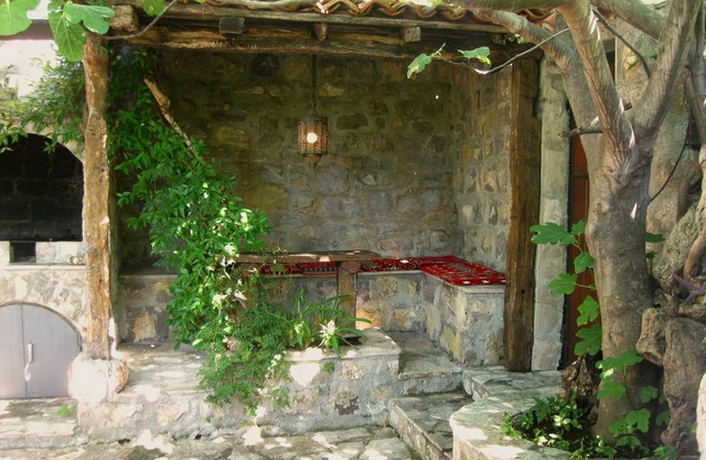 Sea-side Old Stone Villa In Private Mediterranian Garden