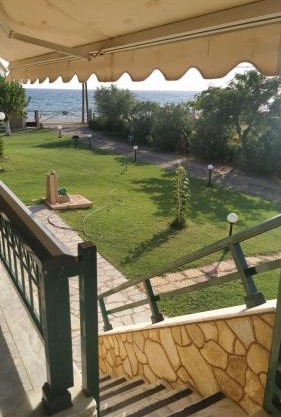 sea side view house