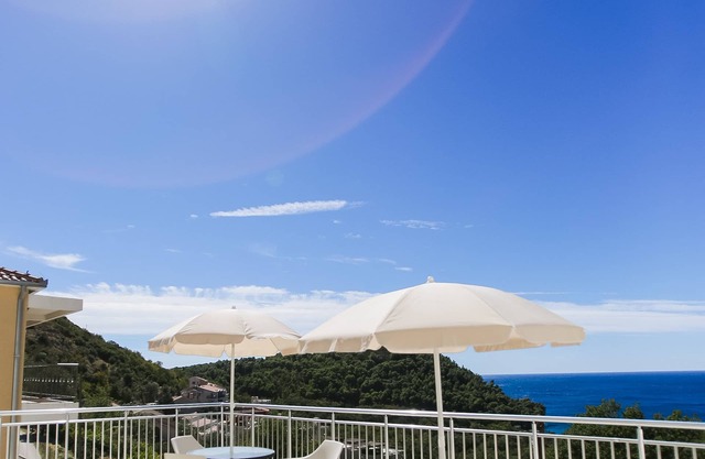 Sea View Affordable Apartment for 4