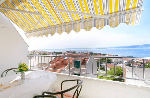 Terrace Sea Voda Makarska 
