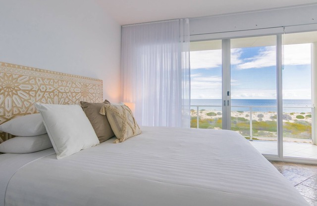 Sea View/Family/Beach Access/4 Bed/3 Bath