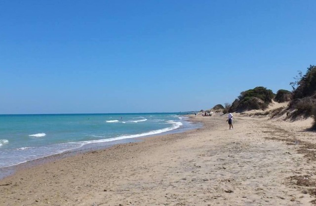 SEA VIEW FARMHOUSE WITH PARK ANTONIETTA 1960 FREE BEACH ACCESS 10 M