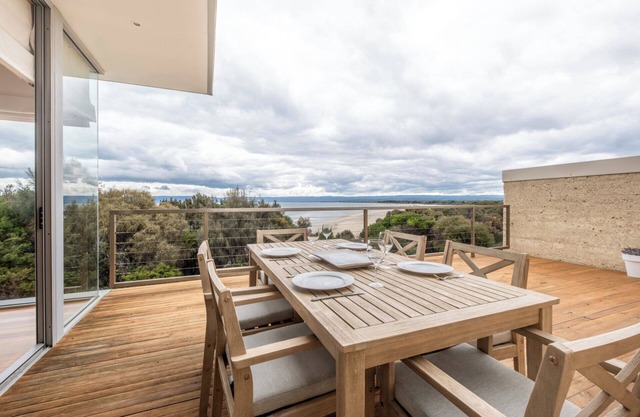 Sea View - Freycinet Holiday Houses