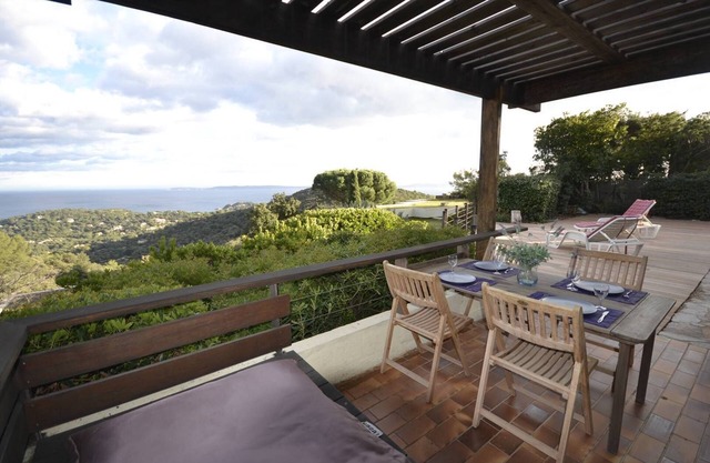 SEA VIEW HOUSE - VILLAGE DES FOURCHES