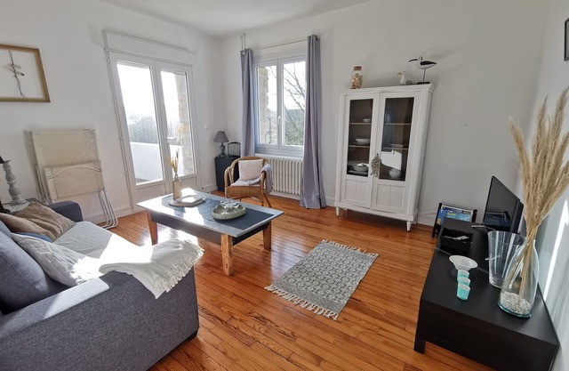 SEA VIEW Penmarch Vacation rental beach at 100 m Pointe de la Torche, Surf