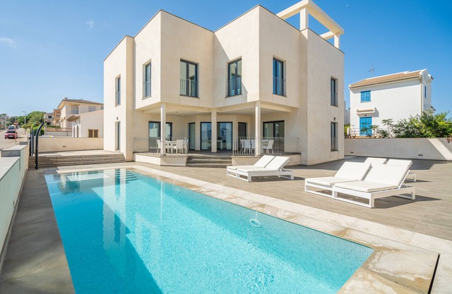 Sea view Villa with pool, only 20m to the beach, Son Serra de Marina, Mallorca