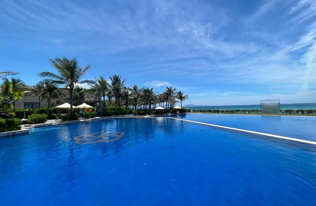 Sea view villa in Wyndham Garden Cam Ranh