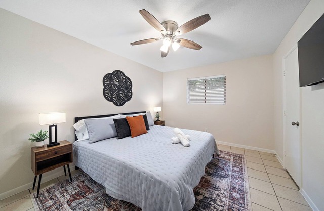 Seabrook Sanctuary – Family Retreat Near the Coast